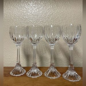 A set of 4 Vintage Mikasa Park Lane Hock Wine Glasses 8 1/4 in Blown